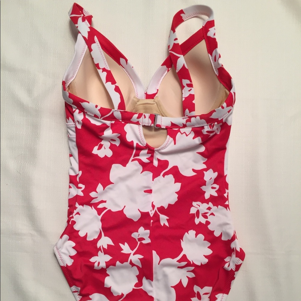 Lands’ End One-Piece Swimsuit - Picture 2 of 6